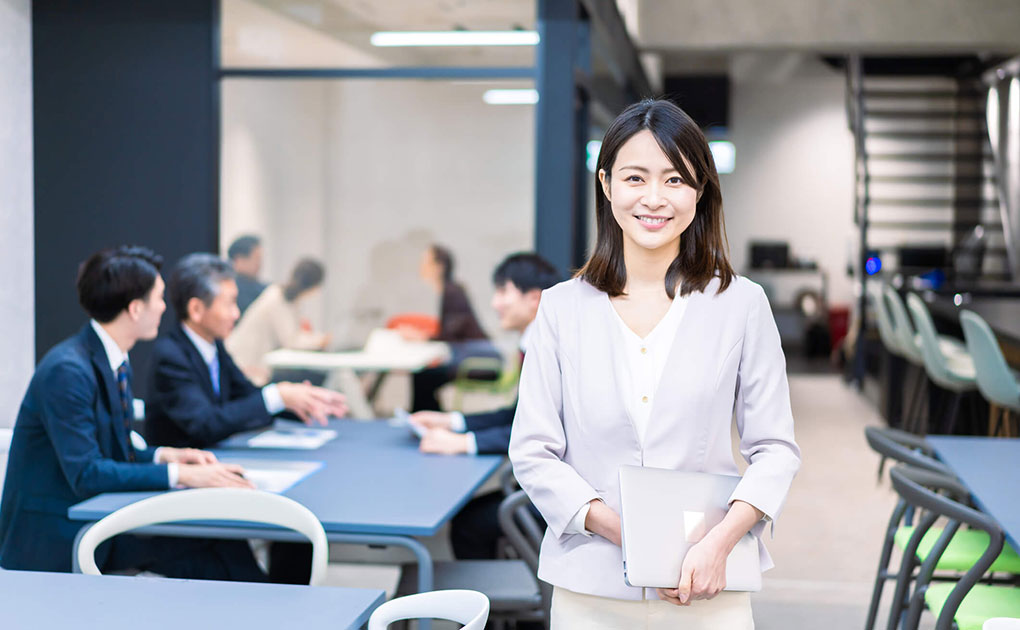 東京の紹介予定派遣の求人イメージ